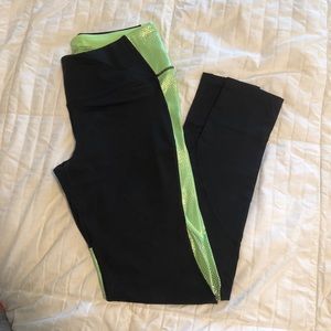 Victoria’s Secret Sport leggings